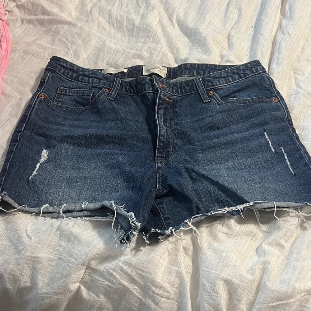 Universal Thread Indigo Distressed Frayed Hem Jean Shorts
